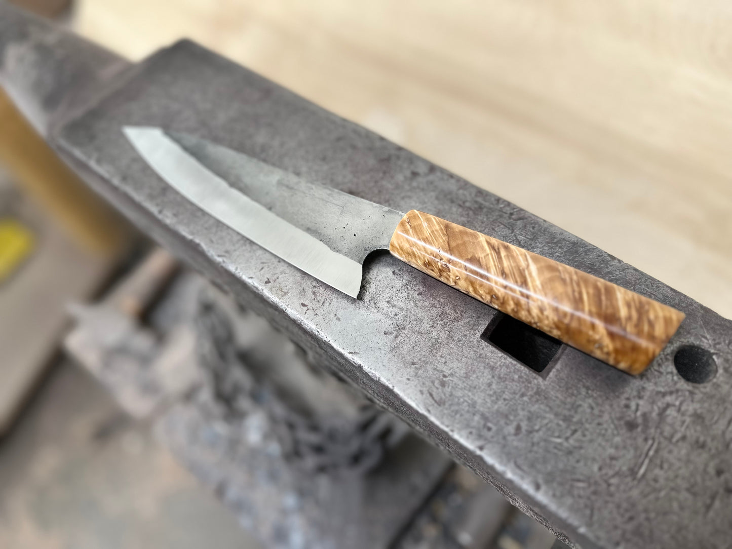 Gyoto kokkiveitsi, x-cut visakoivu